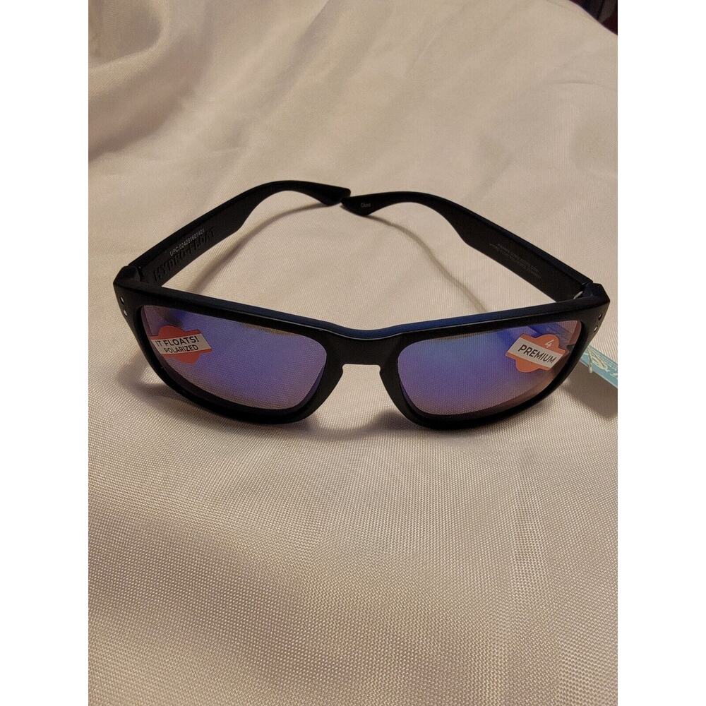 Piranha Premium Sunglasses Black Frames Green Lenses Style # 60140